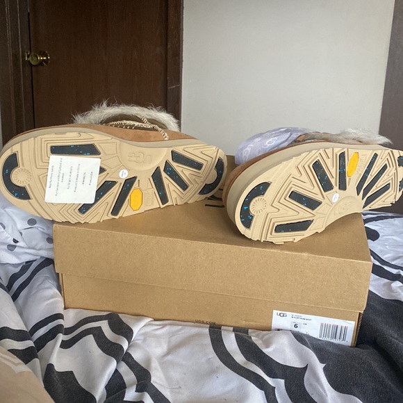 New boots - Picture 3 of 4